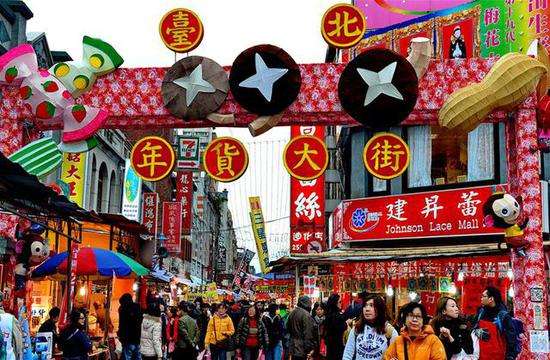 2018春節(jié)來(lái)臨，春節(jié)期間投哪類(lèi)戶(hù)外廣告效果好?