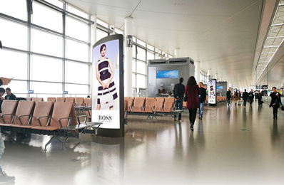 南京機場國內(nèi)、國際出發(fā)指廊候機廳雙面圖騰燈箱套裝廣告