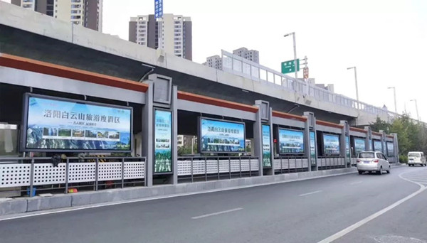 鄭州BRT公交車站臺(tái)廣告，展現(xiàn)城市魅力的象征