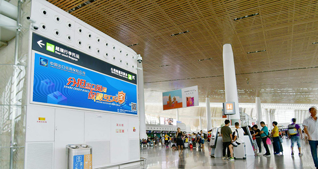 T4二層出發(fā)大廳風(fēng)塔燈箱 T4二層出發(fā)大廳風(fēng)塔燈箱
