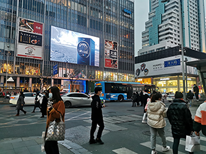 無(wú)錫云蝠大廈LED大屏廣告價(jià)格多少錢(qián)？無(wú)錫商圈LED戶(hù)外大屏廣告