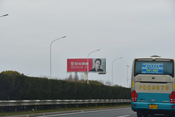 南通高速收費站廣告價格？南通收費站立柱大牌廣告收費站廣告
