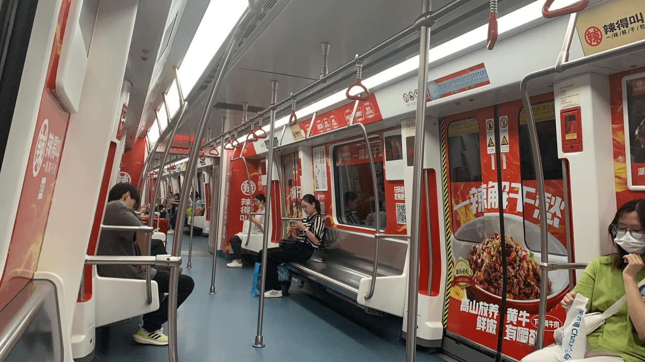 寧波地鐵車廂廣告價格多少錢？寧波地鐵廣告經(jīng)典餐飲案例圖