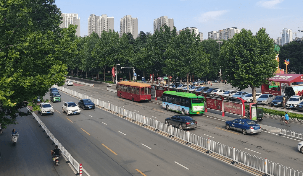 邢臺候車亭站臺廣告價格多少錢？邢臺公交車站站亭廣告位置優(yōu)勢