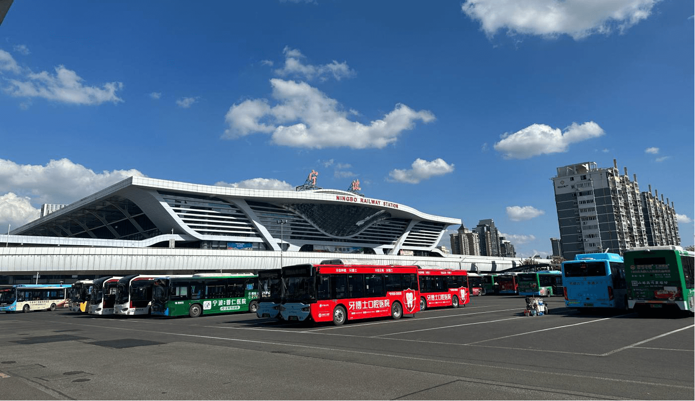 寧波公交車巴士廣告價(jià)格收費(fèi)多少錢？寧波公交車身廣告案例優(yōu)勢(shì)