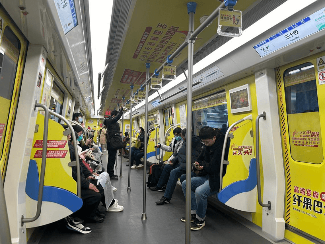 合肥地鐵內(nèi)包車廣告價(jià)格收費(fèi)多少錢？合肥地鐵2號(hào)線列車廣告案例