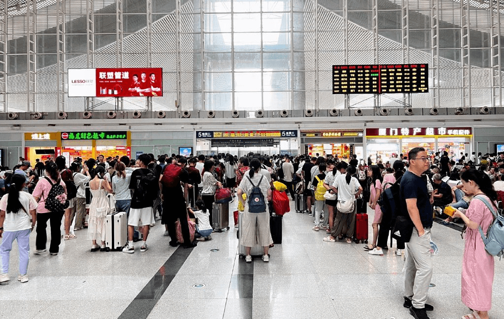廈門北站廣告價格收費多少錢？廈門北高鐵站春運熱門廣告位
