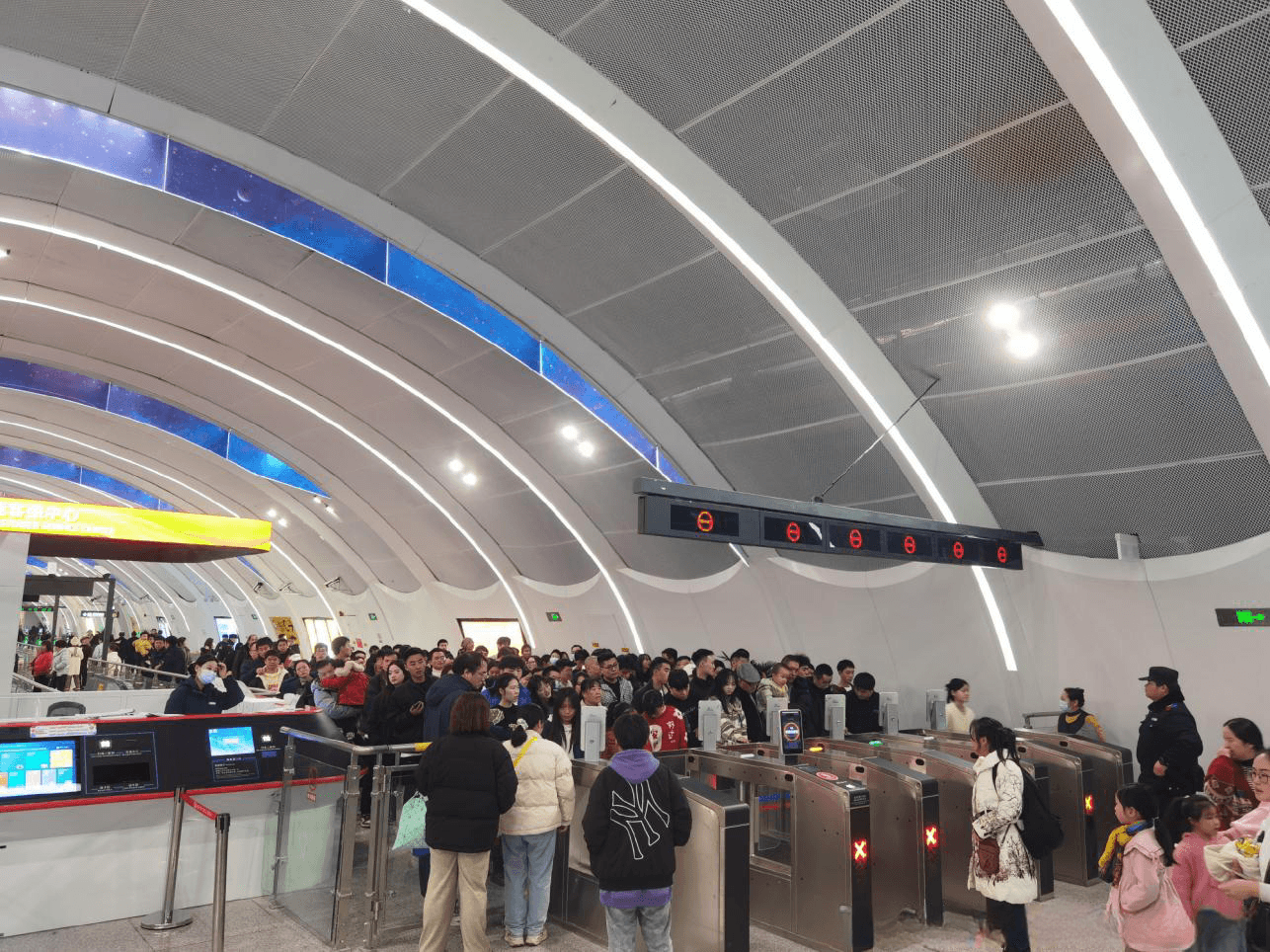 貴陽地鐵3號線廣告價格收費多少錢，貴陽地鐵廣告3號線有哪些？