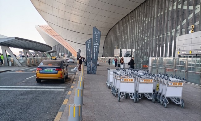 北京大興機場手推車廣告價格數(shù)量，北京機場航站樓手推車廣告費用