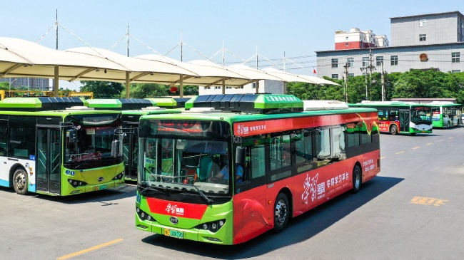 安陽公交廣告車身貼紙案例，安陽公交車巴士廣告投放價格