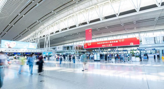 如何觸達(dá)高價(jià)值受眾？機(jī)場(chǎng)廣告投放策略解析
