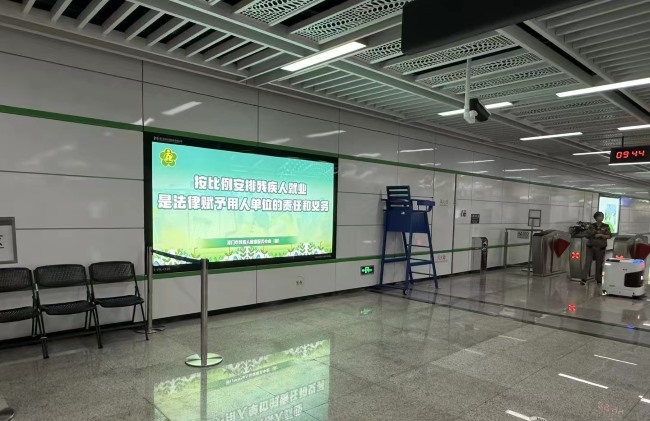 廈門地鐵站廳墻面燈箱廣告投放，廈門地鐵站臺(tái)廣告牌價(jià)格