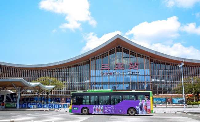 三亞公交車身廣告外車貼巴士廣告投放，三亞公交車廣告價(jià)格