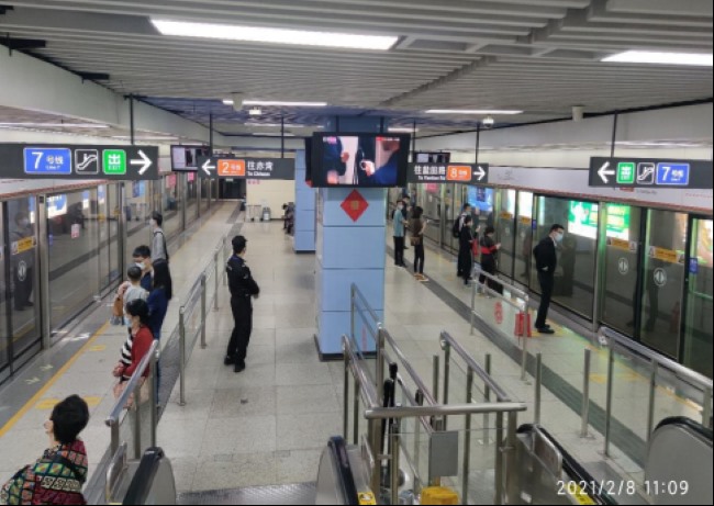 深圳地鐵車廂電視數(shù)量列車廣告，深圳地鐵視頻電視廣告價格