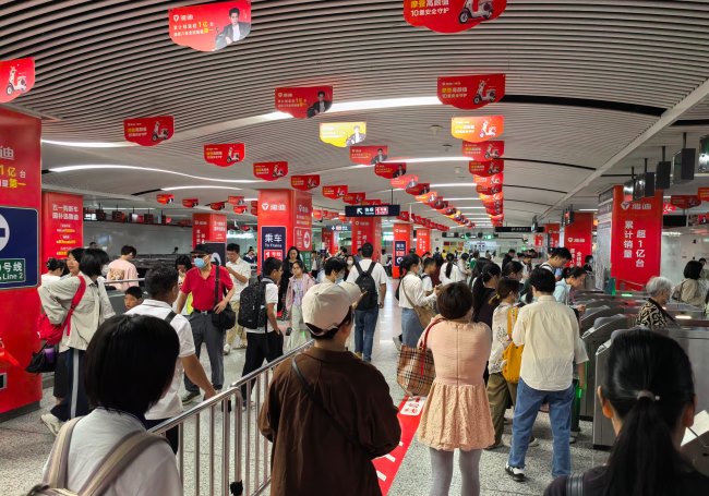 福州南門兜地鐵1號線站廳包柱廣告投放，福州地鐵廣告價格