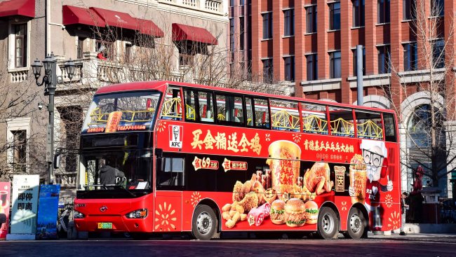 天津雙層觀光車身外車貼巴士廣告投放，天津公交車廣告價格